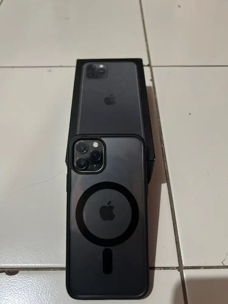 Iphone 11 pro 64 GB Mulus parah