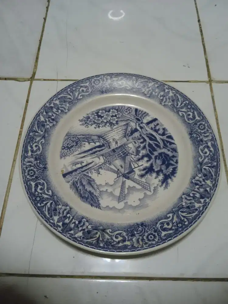 Jual piring keramik antik