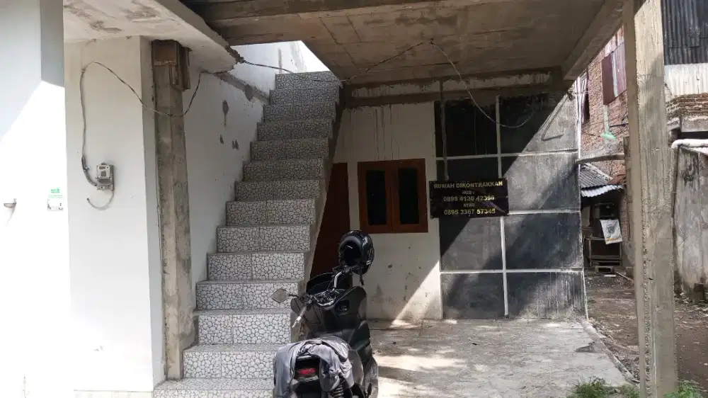 Rumah dikontrakan/disewakan Full Kramik  800 M barat per4an wirobrajan