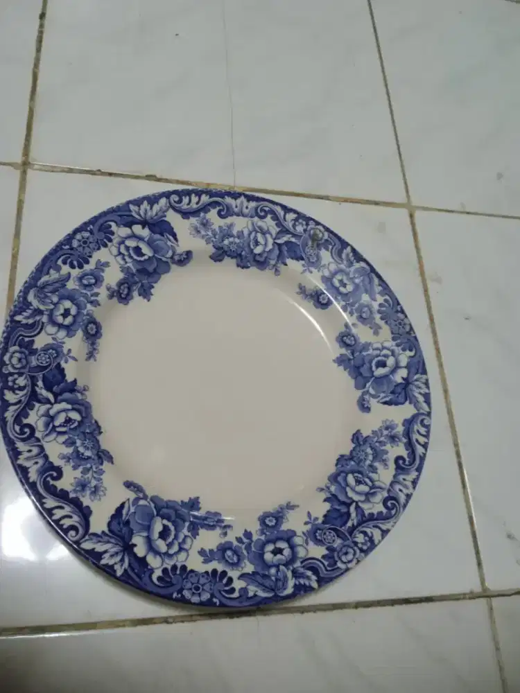 Jual Piring Keramik Antik
