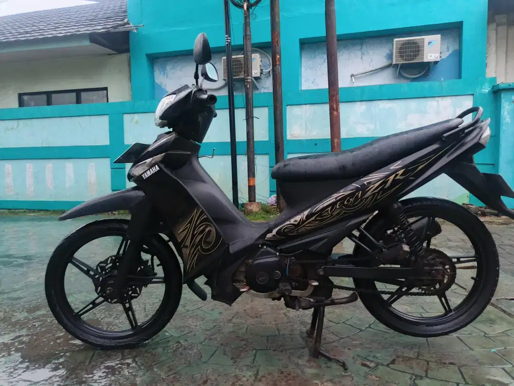 Yamaha Vega ZR 2011 mesin halus bodi mulus stater tokcer
