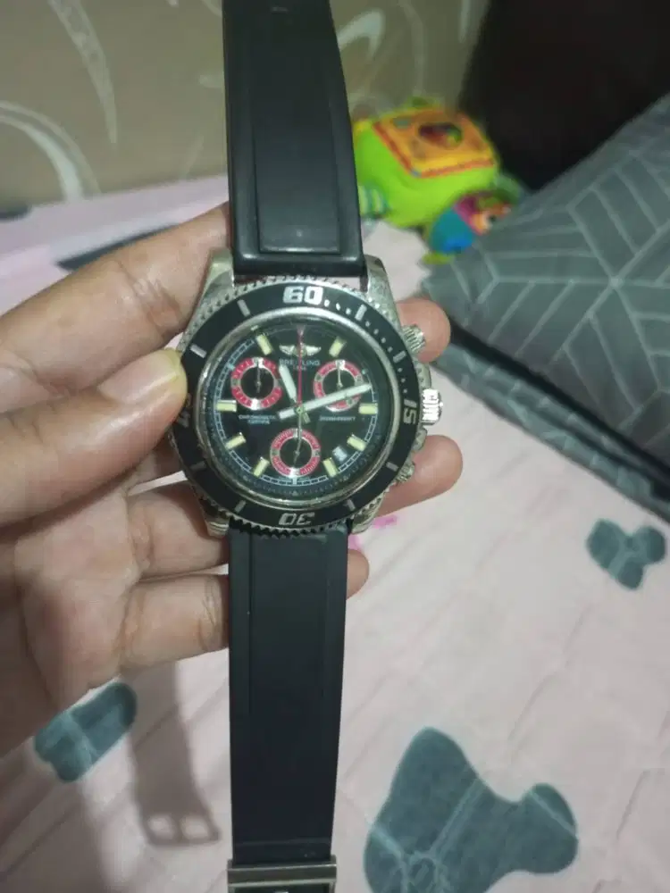 Jam tangan breitling superocean conograph M2000