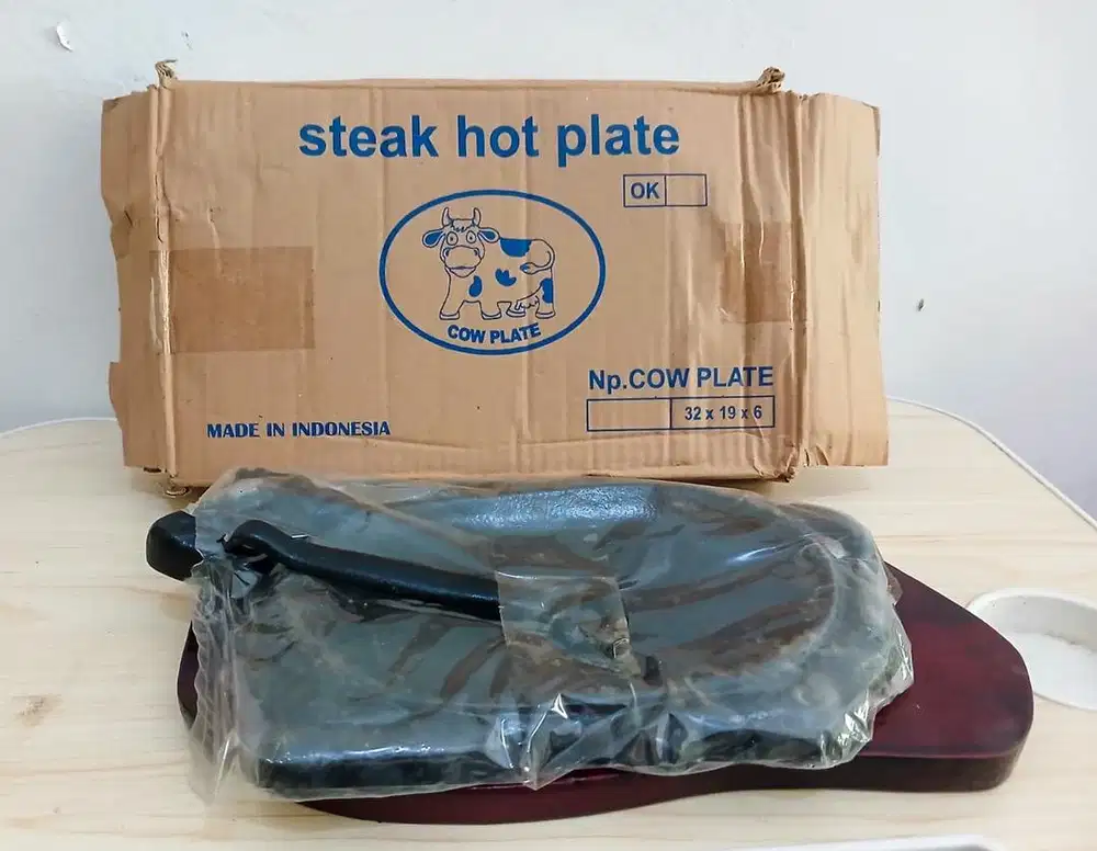 Hotplate masih mulus dan dibungkus