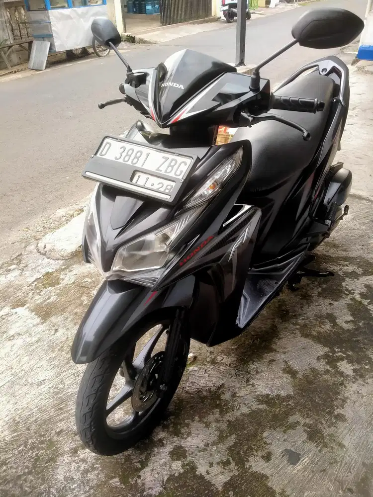 Vario 125 tahun 2013 mulus pajak isi/tt boleh gan cash lebih bagus