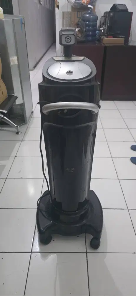 Peralatan salon kondisi dlm keadaan baik dipakai hanya 1thn