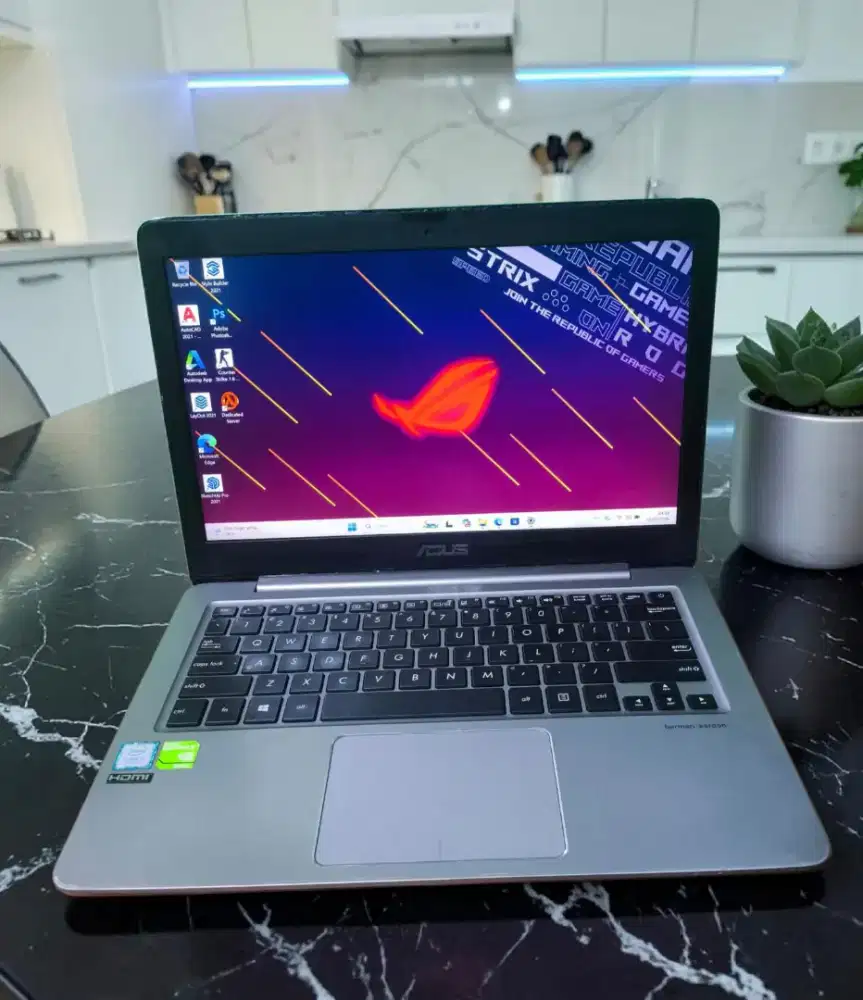 ASUS ZENBOOK UX310UQK -311 LAYAR 3K immersive [Ram 8GB + SSD]