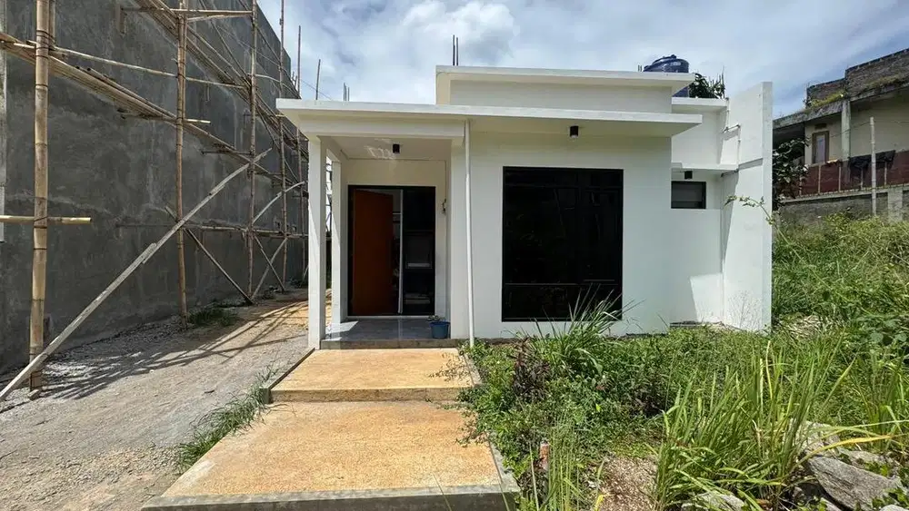 Rumah Baru dengan tanah yang luas di Cigadung Selatan