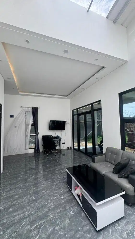 Rumah Baru Modern Tanah Luas, Di Cigadung Selatan, Kota Bandung