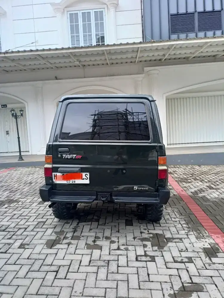 Mobil taft GT 4x4 di jual cepat