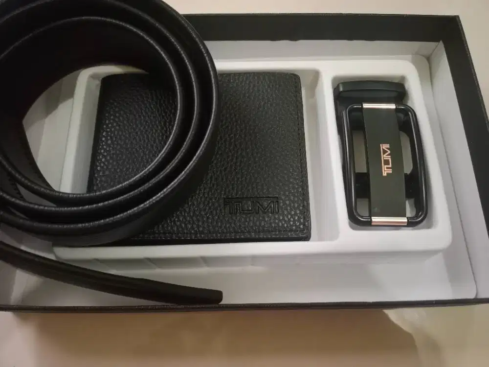Gesper Belt dan Dompet Kulit Pria