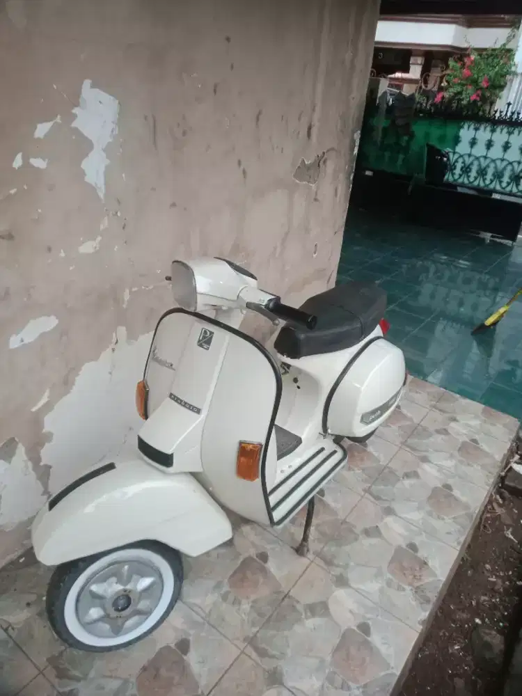 Vespa PS 1980 ganteng