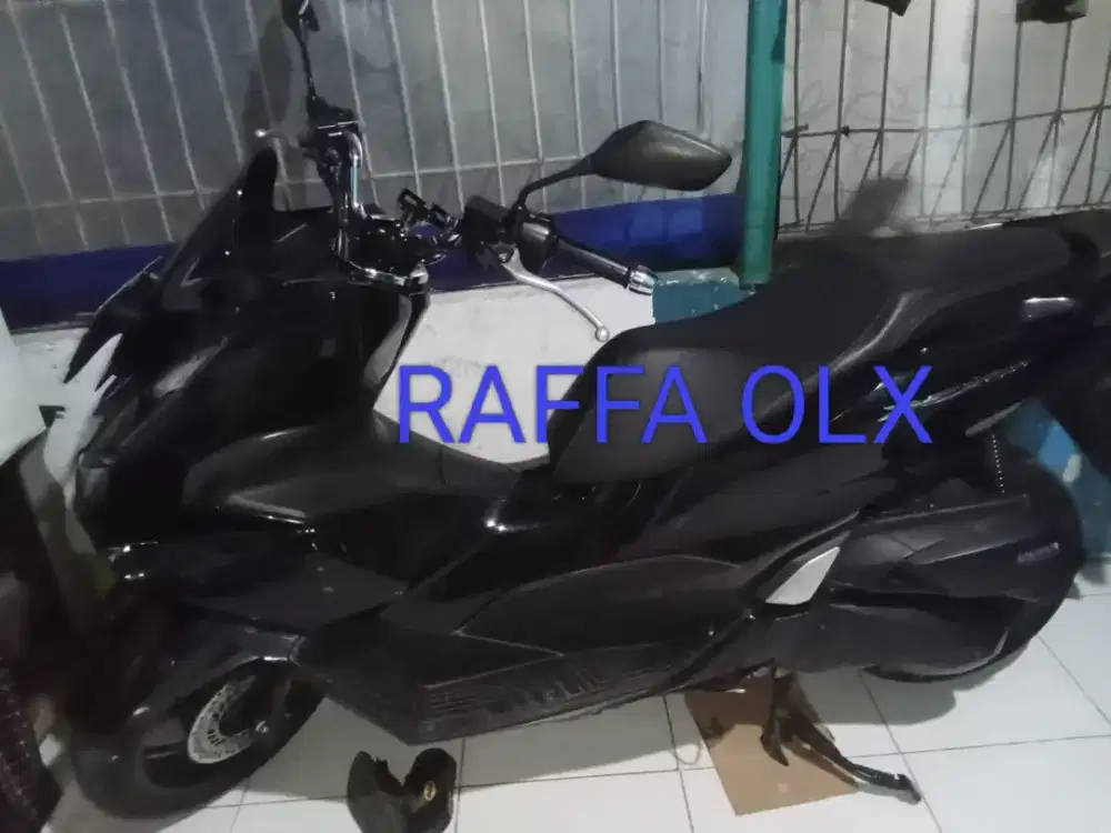 HONDA PCX 2024 HITAM