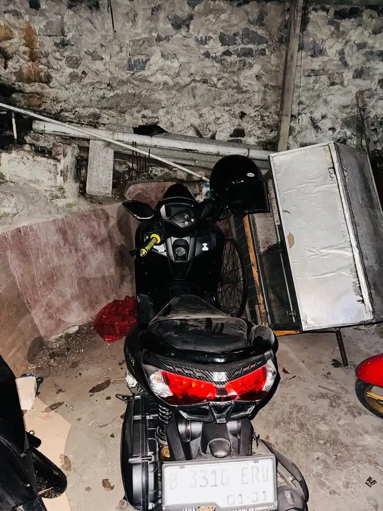 New NMAX 2020 Std Hitam
