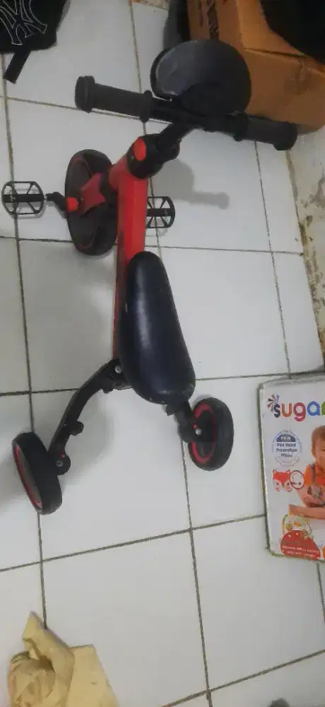 Sepeda roda tiga
