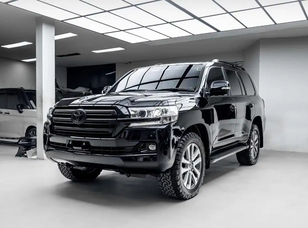 Land Cruiser VXR 200 2021