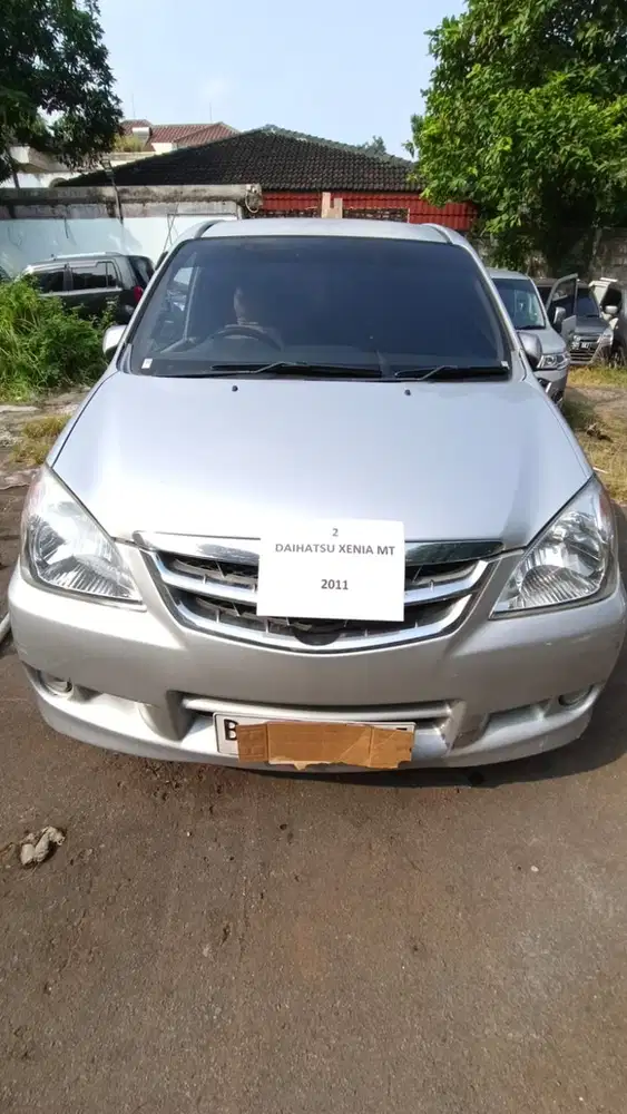 Daihatsu Xenia 2011 Bensin