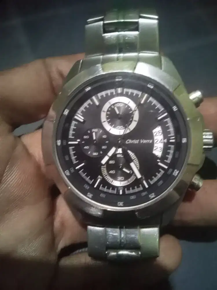 Jam tangan pria crist Vera