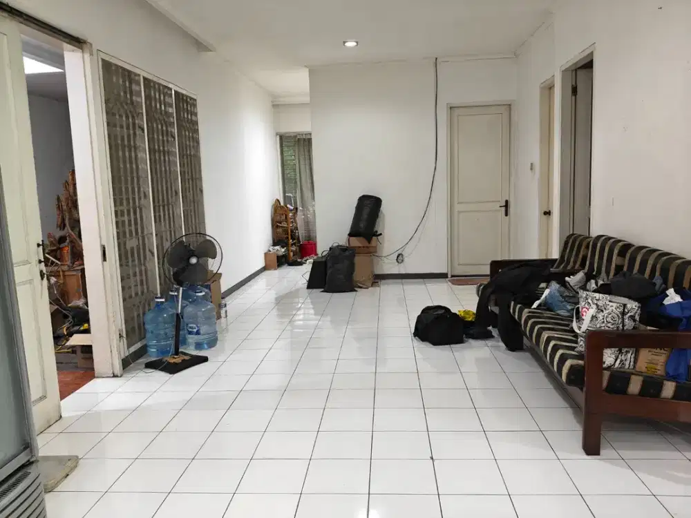 NYAMAN..rumah dijual di Metro Permata 1, Luas 200 meter2