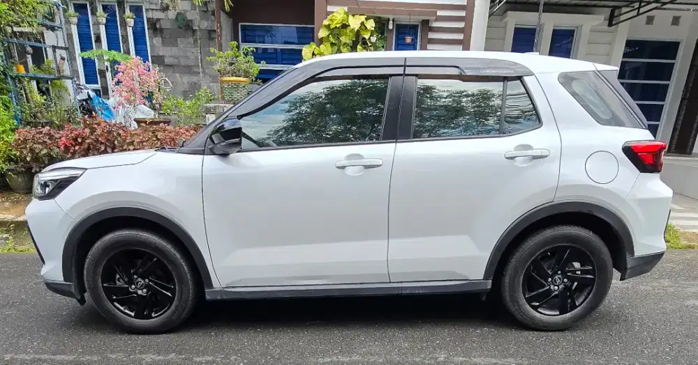 Model: 2022 Daihatsu Rocky 1.2 X CVT SC HU