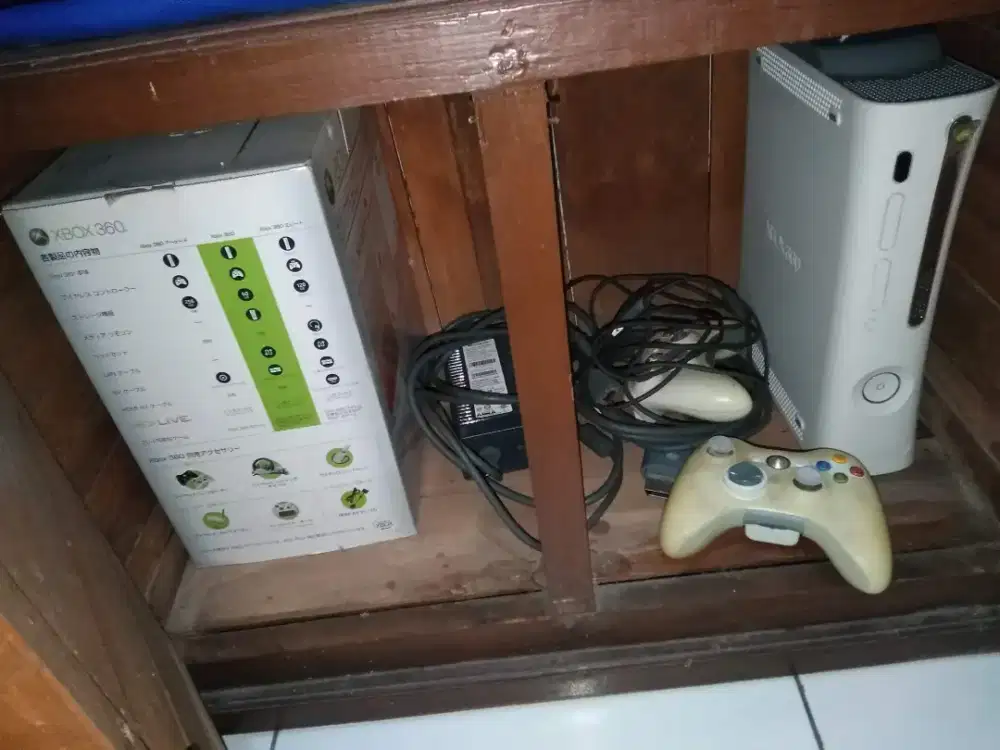 XBOX 360 mint condition istimewa