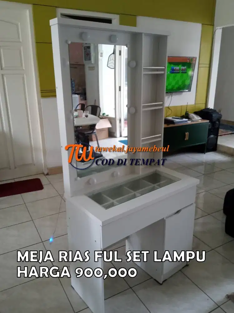 MEJA RIAS MINIMALIS MEJA KECANTKAN MEJA RIAS KACA PANJANG BERBGAI MODE