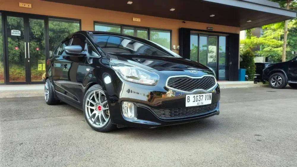 KIA CARENS LX 2.0 AT 2014 Low Km