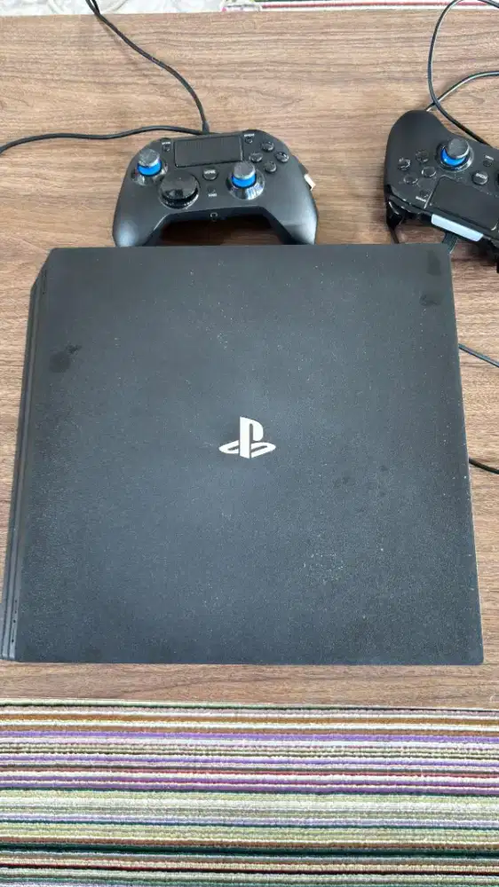 Dijual PS4,type CUH-7218B