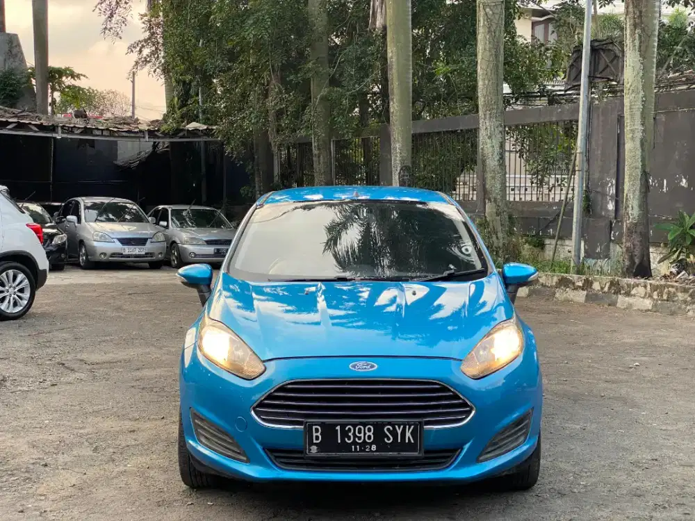 Ford fiesta Facelift 2013 Automatic