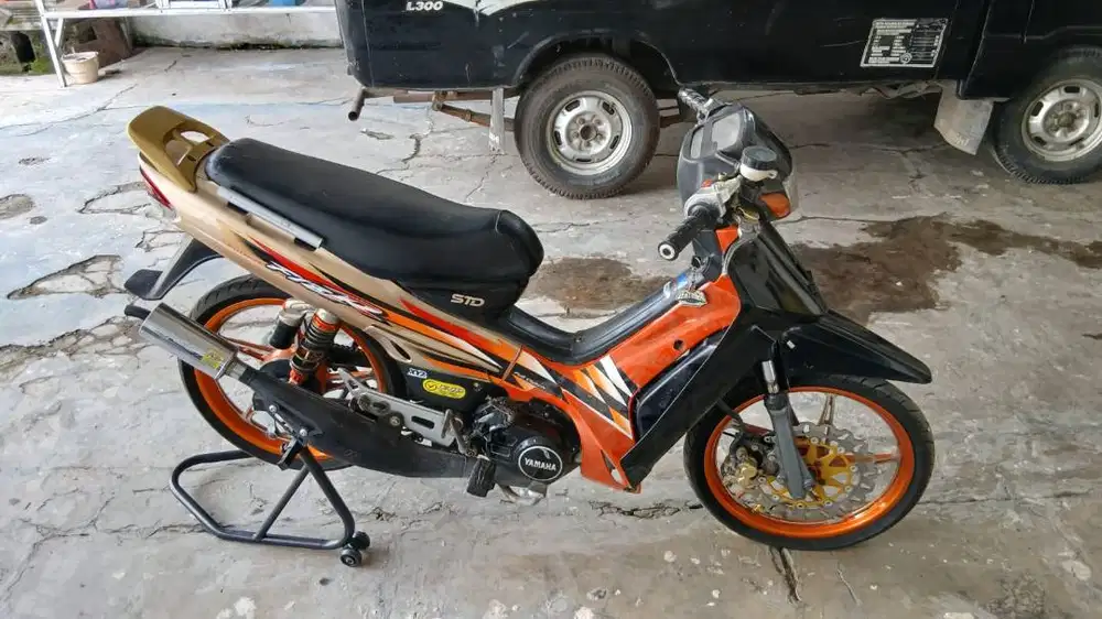 Yamaha F1ZR / Fiz R 2001 Surat lengkap, siap pakai, mesin enak