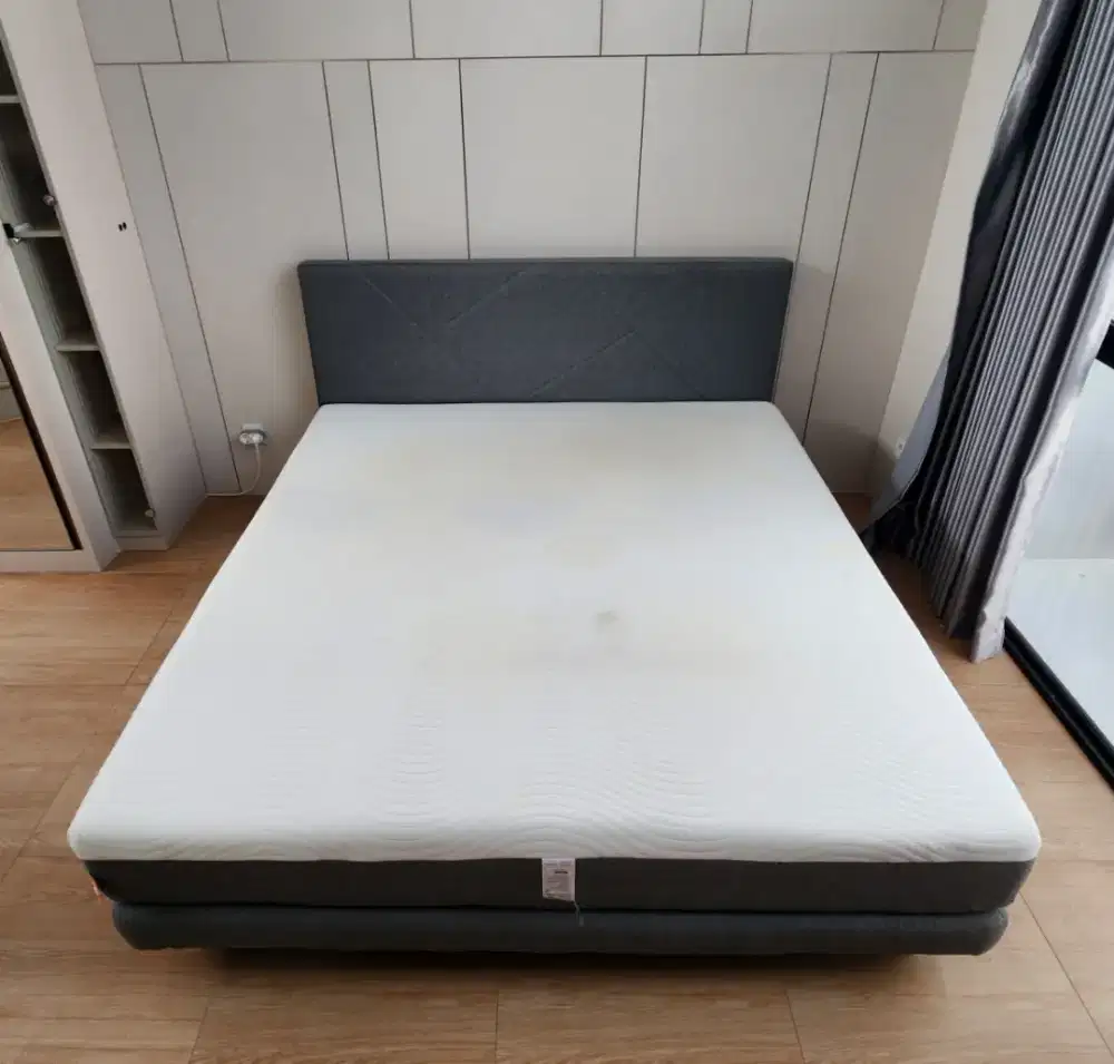 Kasur Divan dan Headboard Domi 180 x 200 Ranjang King