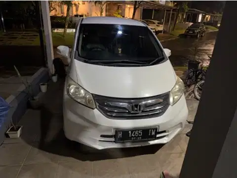 Honda Freed 2012 desember Bensin tipe E PSD
