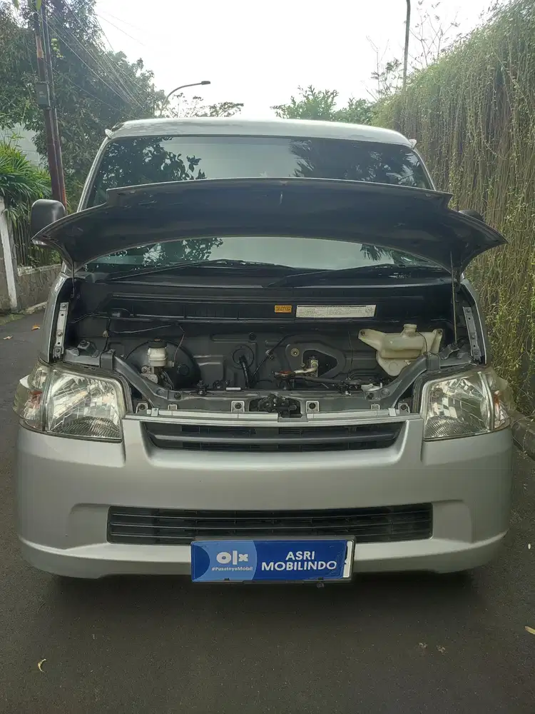 Daihatsu Gran max 2020 Minibus AC Tape