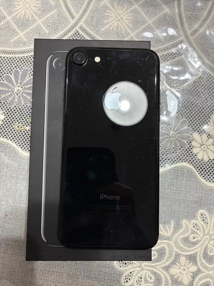 IPhone 7 Jet Black (ex-internasional)