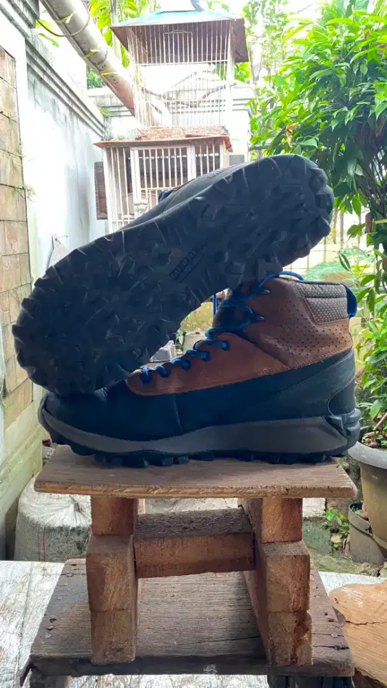 jual cepat sepatu hiking MERRELL