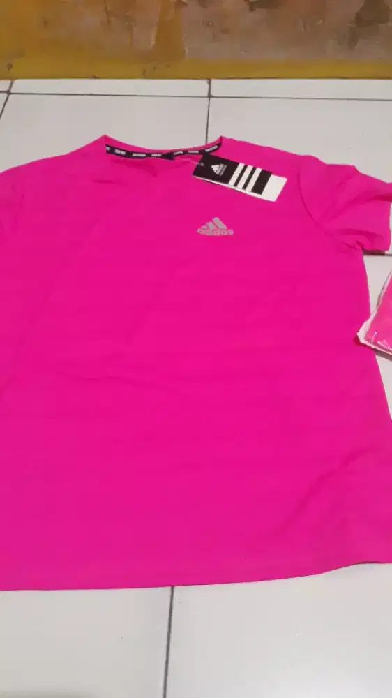 jual baju olahraga wanita dan laki laki,