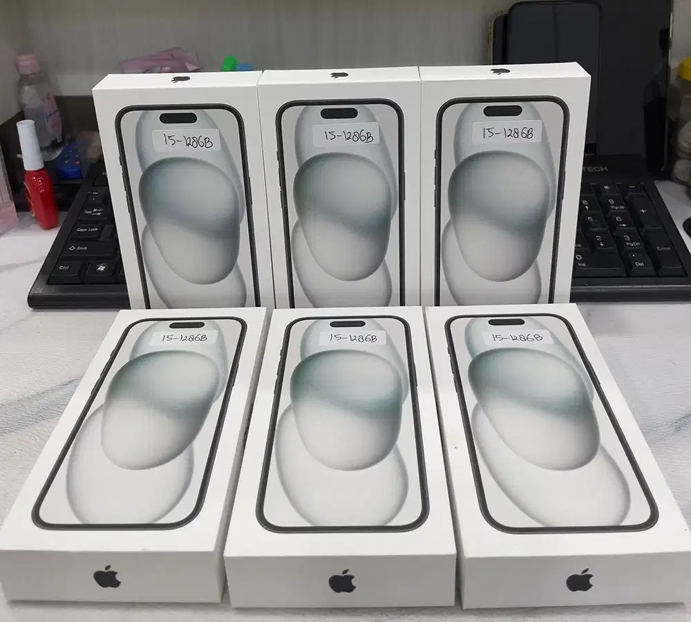 Baru…IPhone 15 128Gb Grs Resmi (Warna : Black)