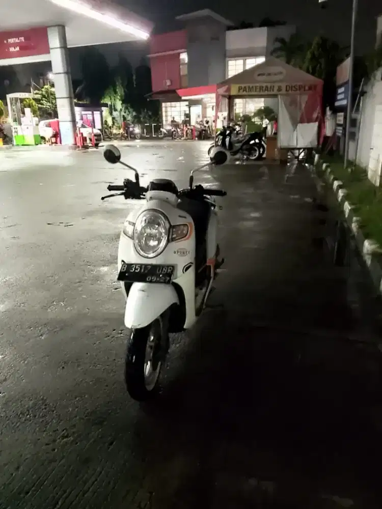 HONDA SCOOPY 2017