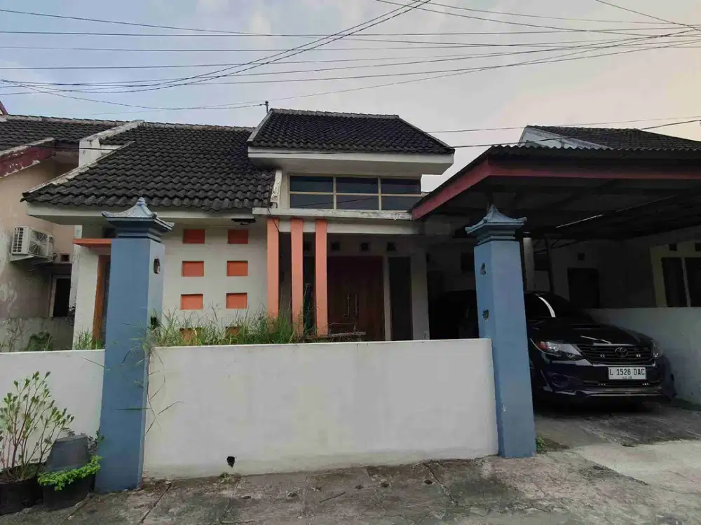 jual cepat rumah siap huni lokasi strategis  3 menit keterminal Jombang