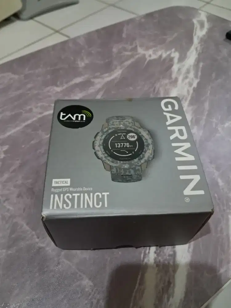 GARMIN INSTINCT TACTICAL CAMO