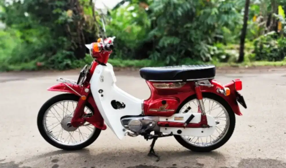 Honda C70 tahun 1981