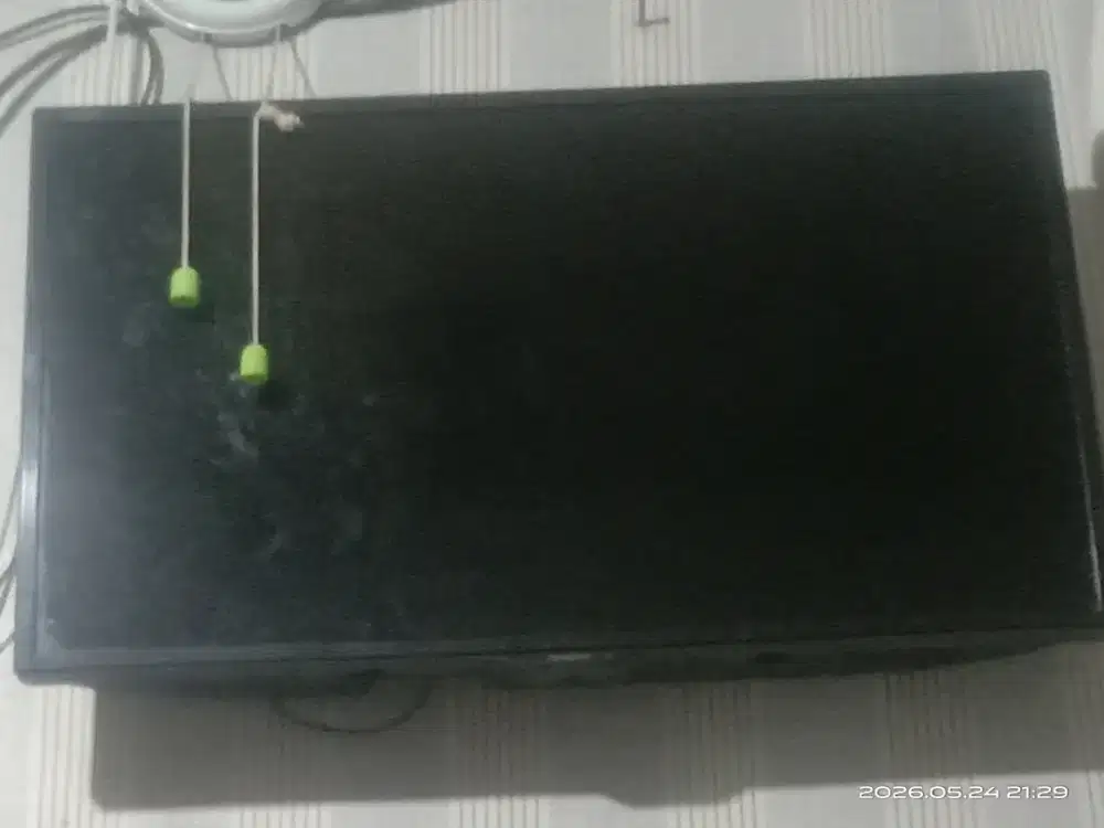 Dijual tv LED merk Sharp 21 inch