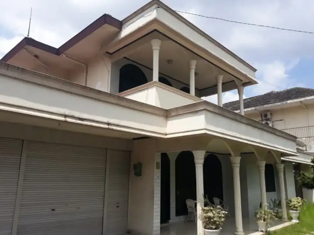 Rumah Strategis Inti Kota Jl Baja Raya depan Rumah Sakit Sarah Medan