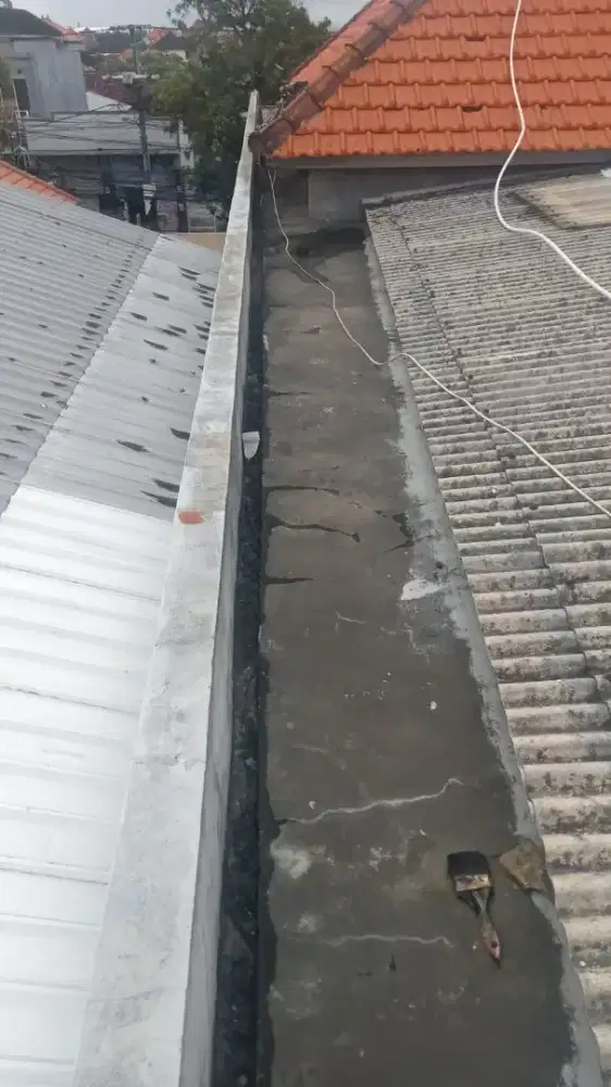 Tukang atap bocor dan kontruksi baja ringan.