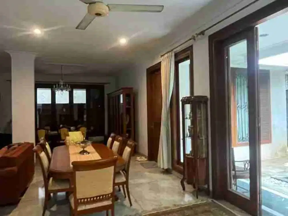 Dekat GBK, Dijual Rumah Lama Terawat di Hang Tuah Keb Baru Jakarta Selatan