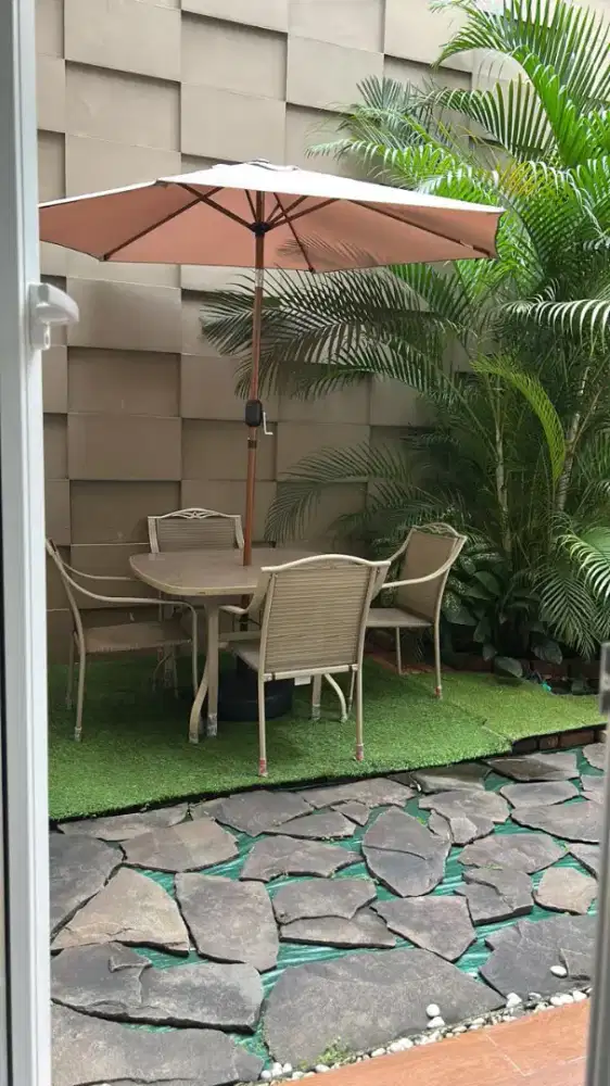 Kursi taman payung