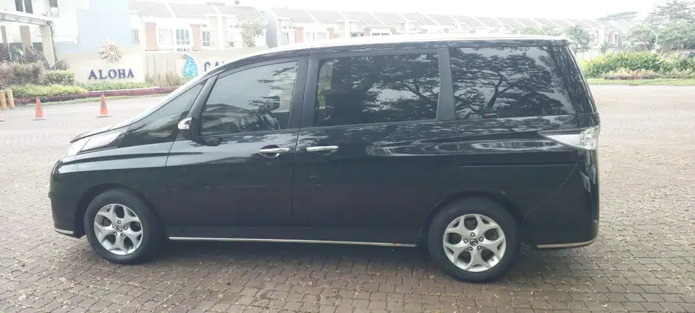 Mazda Biante 2.0 Sky Aktif AT  2014 Bensin