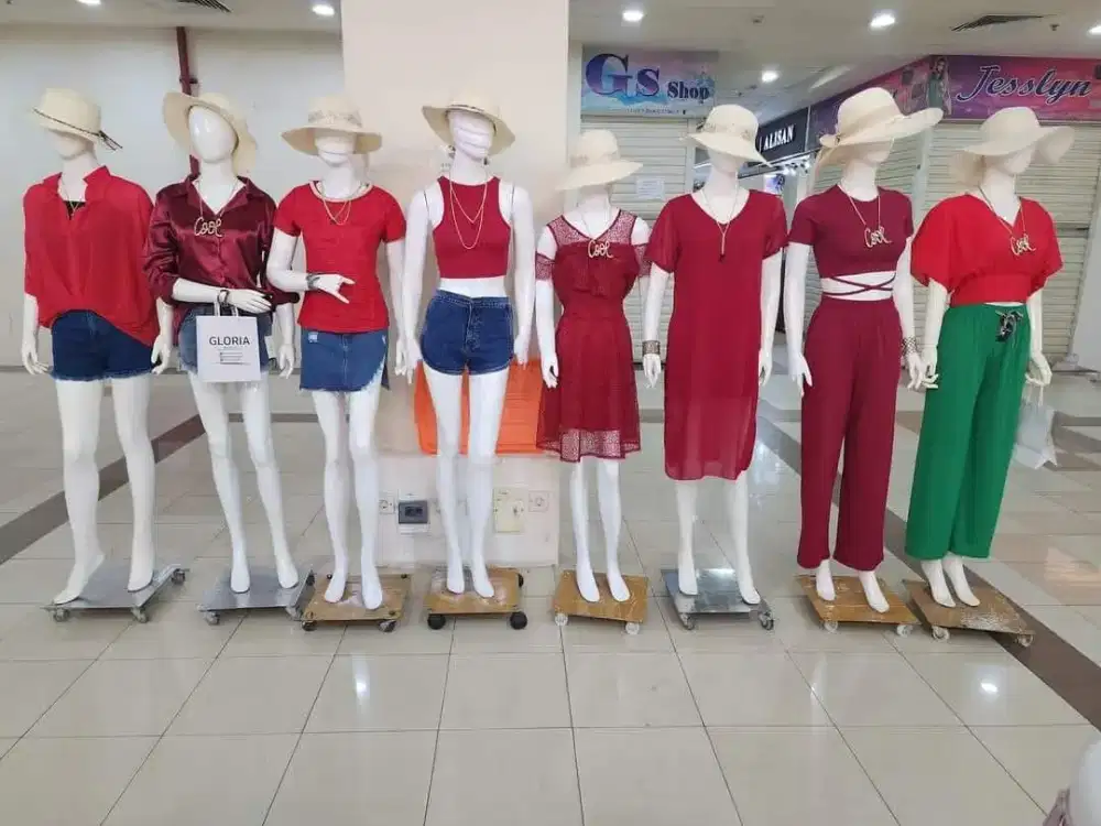 Patung fullbody wanita