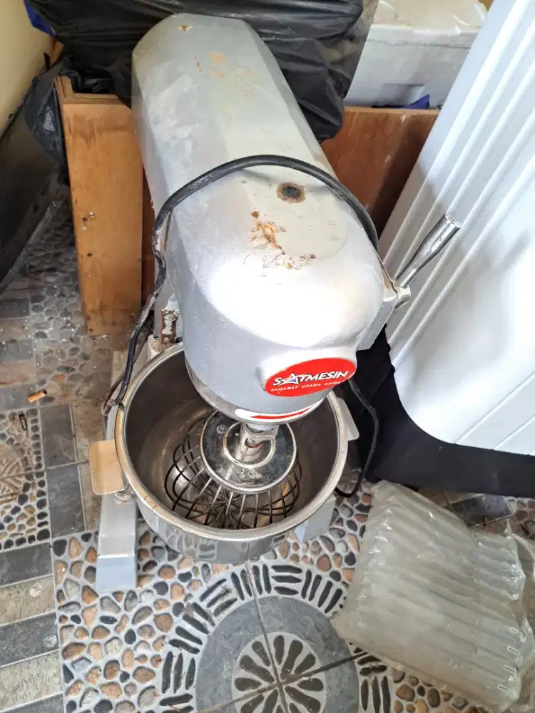 Bread maker ( mixer,oven,profer)