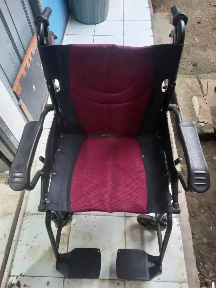 Kursi roda travel