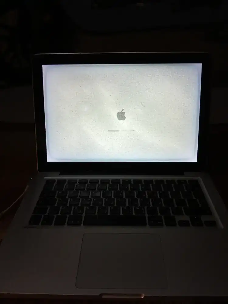 Macbook peo 13-inch.early 2011